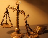 Юридические услуги по экономическим спорам в арбитражных судах.
